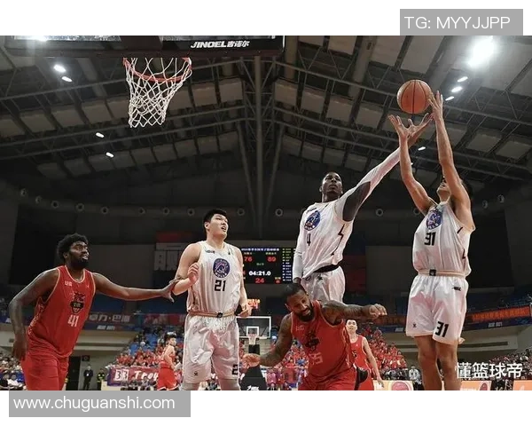 伊拉瓦拉老鹰对阵36人精彩直播全程回顾与分析